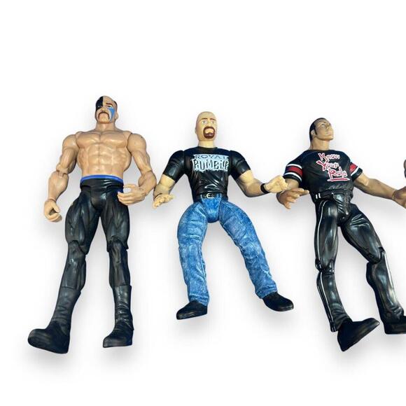 Collection of 10 Wrestling Action Figures - WWE Stars - Picture 5 of 9